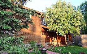 Maria'S Creekside B&B