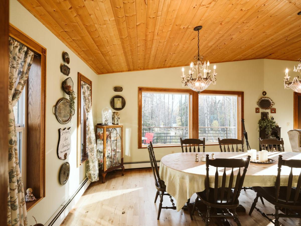 Maria'S Creekside B&B Anchorage Exterior photo